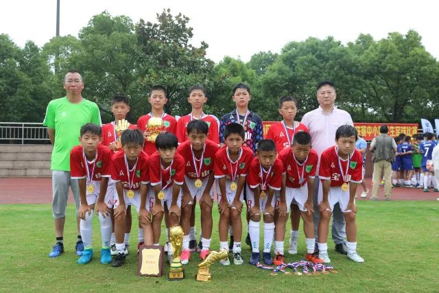北京首钢战胜宁波町渥，季前赛精彩纷呈